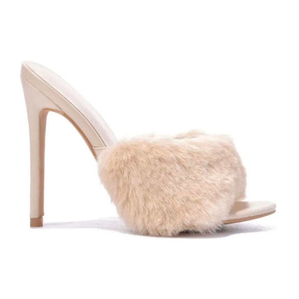 Fur mule